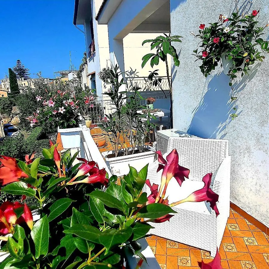 Guest house La Casa Di Andreina Hotel Mondello Italy